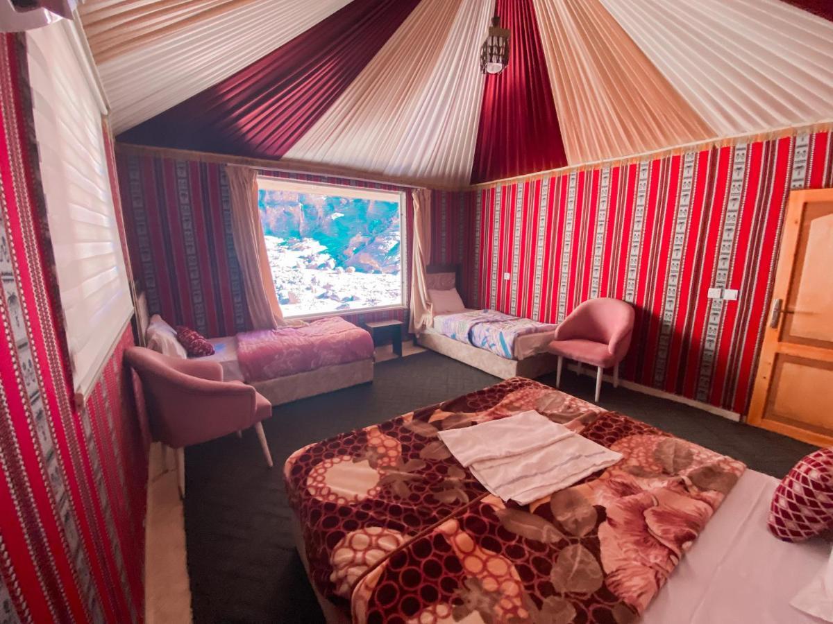 Rum Paradise Luxuri Camp Wadi Rum Luaran gambar