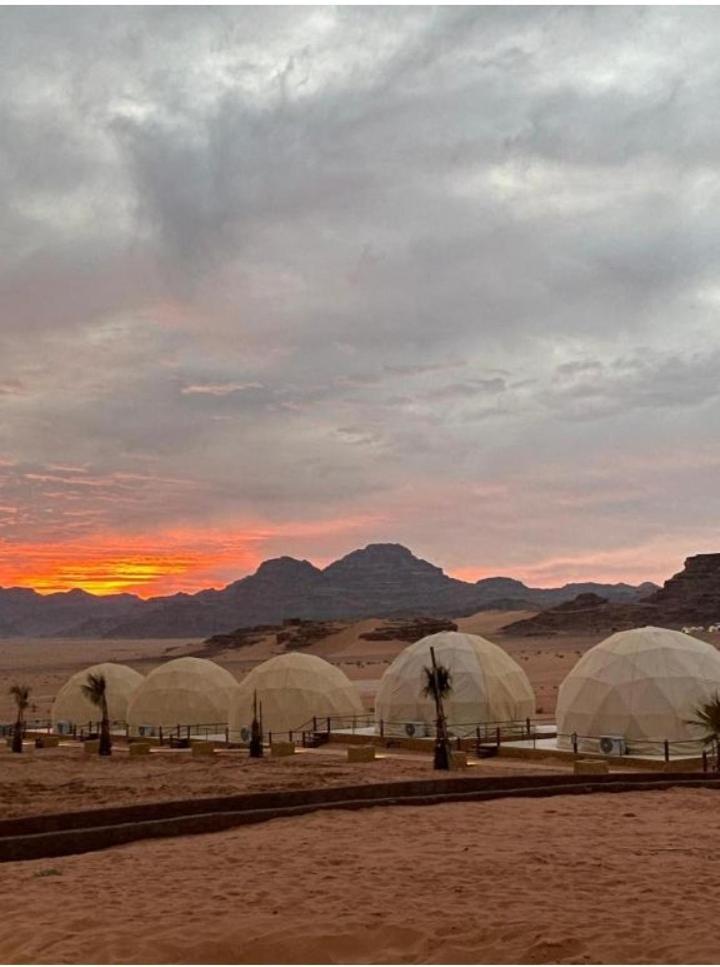 Rum Paradise Luxuri Camp Wadi Rum Bilik gambar